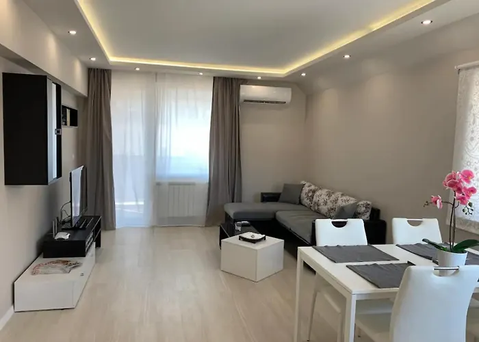 Apartament Chicago Modern 1bdr Near Arena 8888 And Sofiamed